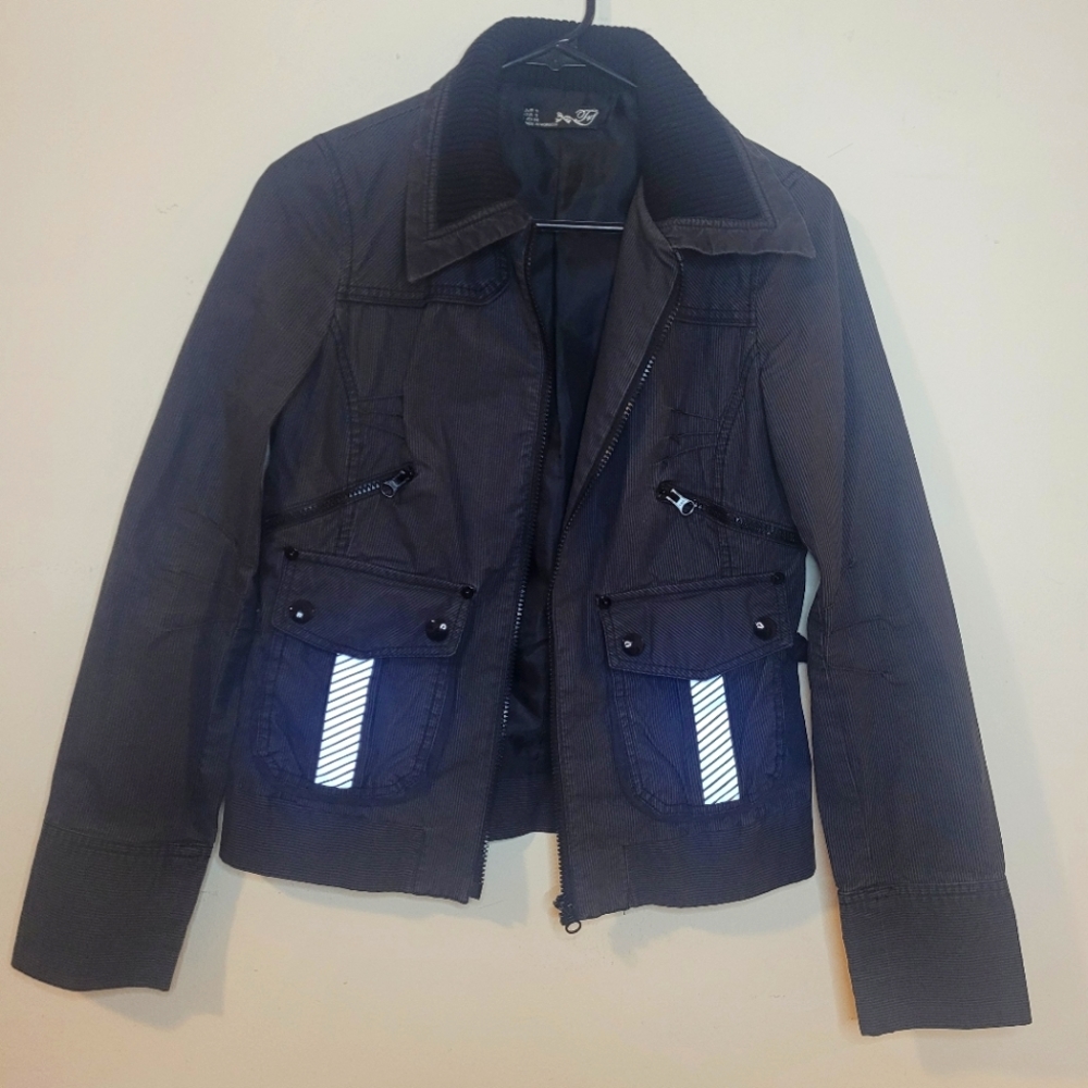 Biker jacket with reflector